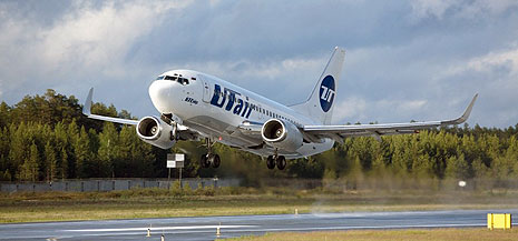 Авиакомпания «UTair» меняет график полетов из Москвы в Ригу