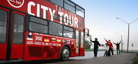 Автобусы City Tour в Таллинне больше не останавливаются возле отеля «Виру»